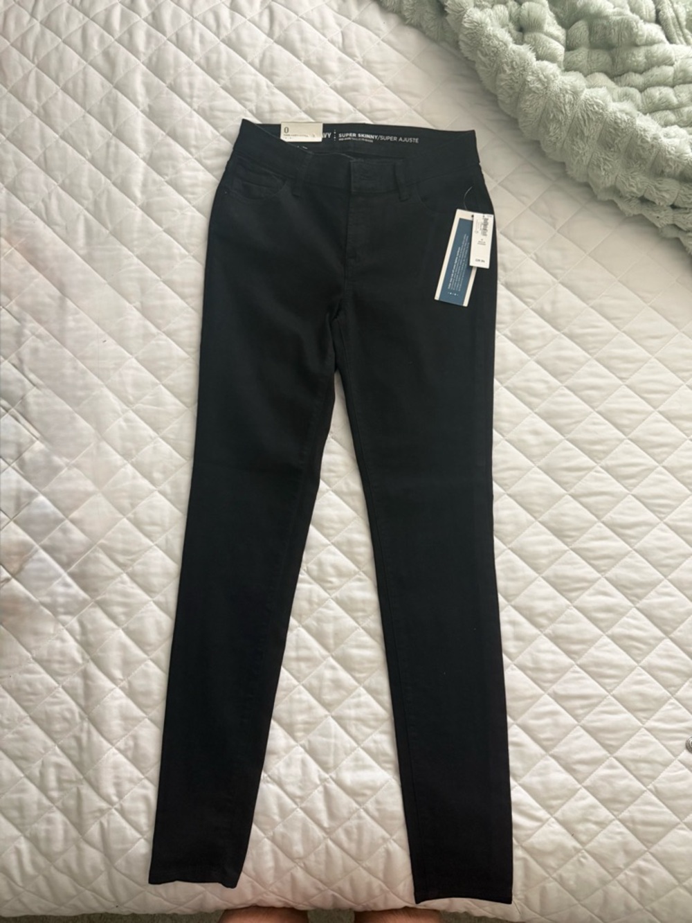Old Navy Black Women's mid rise Skinny Jeans - Sleek Stretch Fit